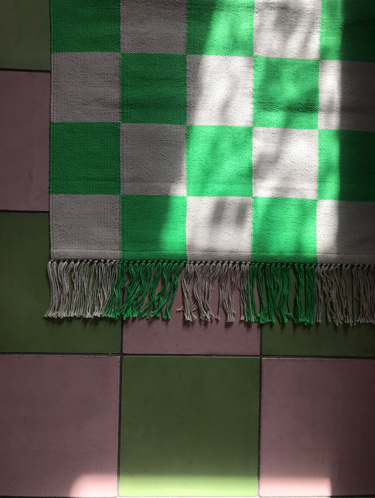 GREEN CHEQUER BATH MAT / SMALL RUG
