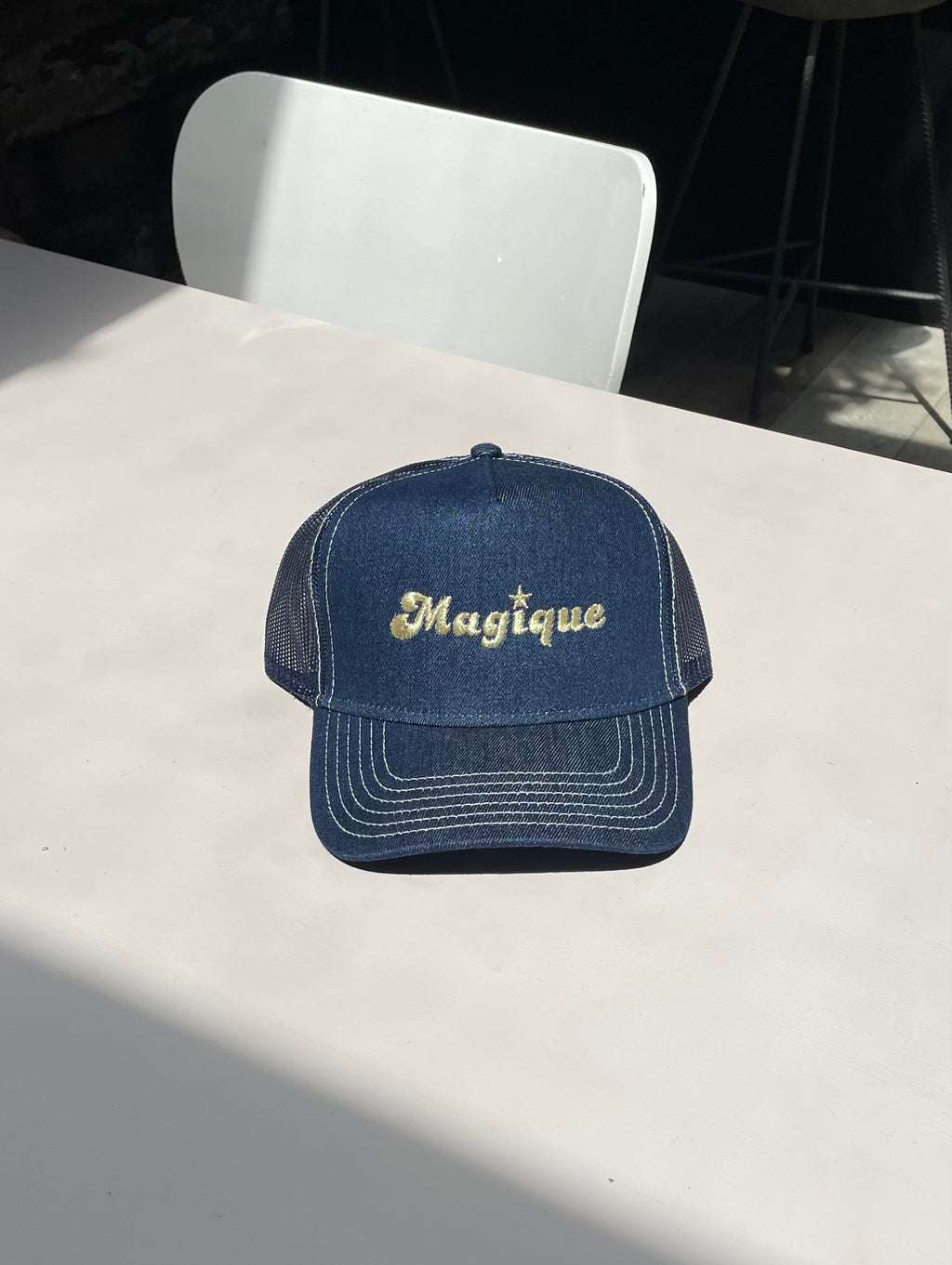 MAGIQUE denim embroidered cap