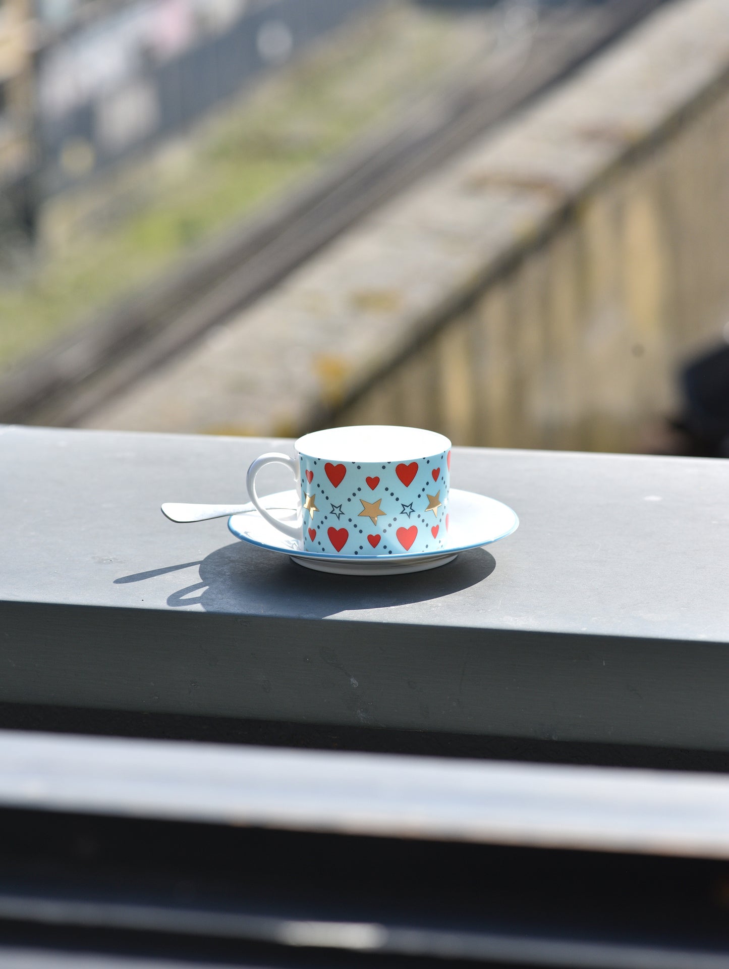 INSIGNIA GILDED CUP & SAUCER