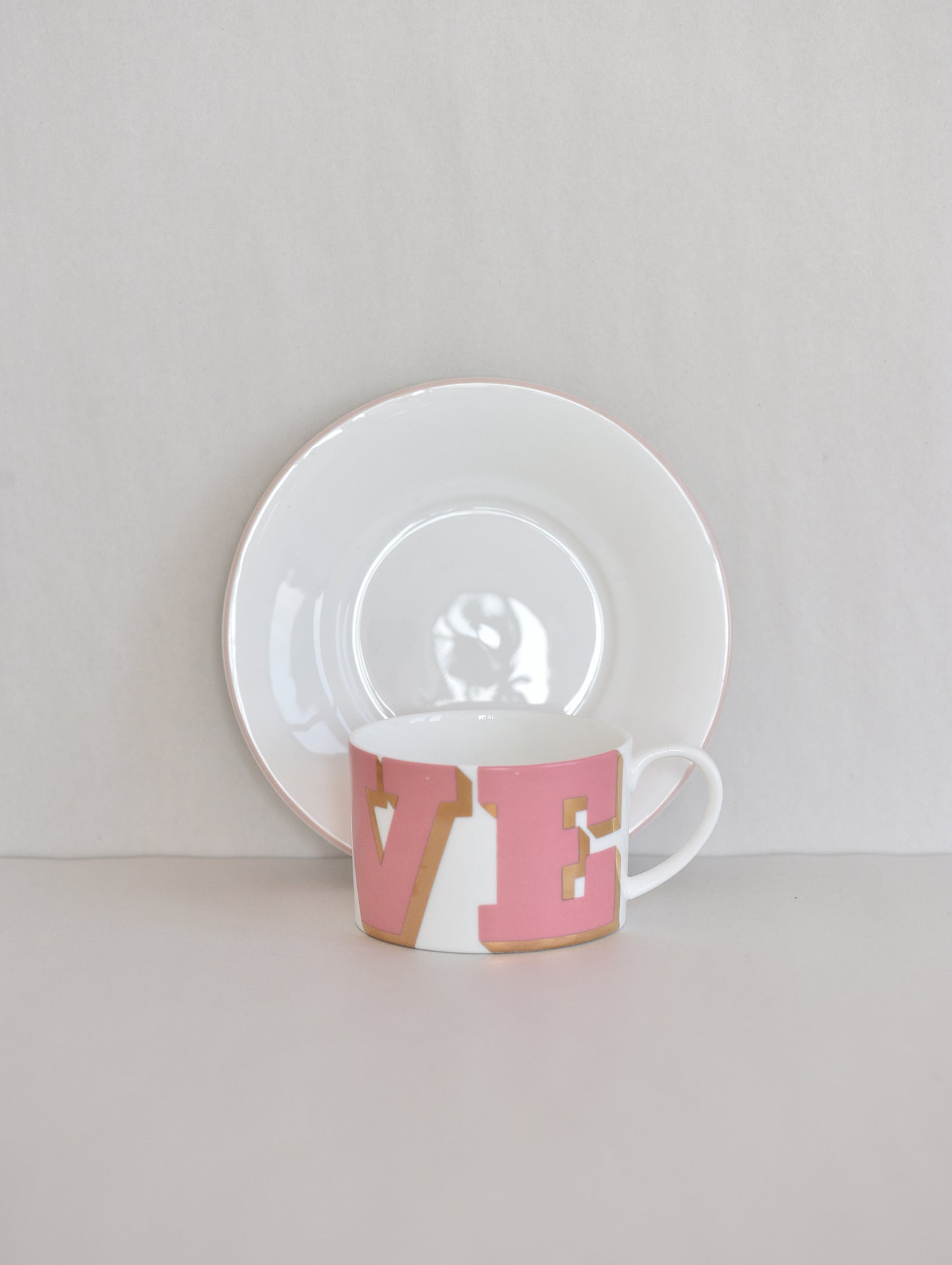 LOVE CUP & SAUCER GILDED / PINK