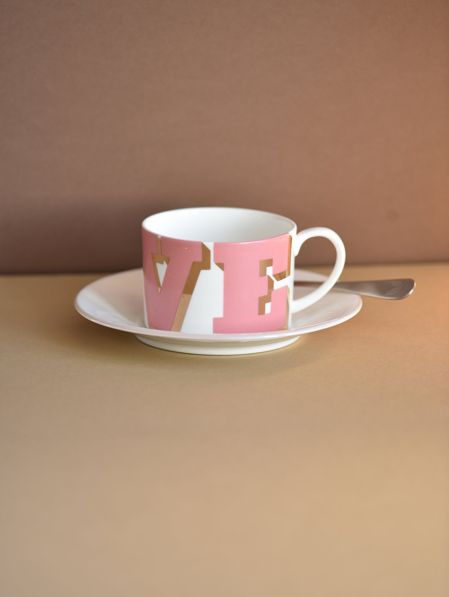 LOVE CUP & SAUCER GILDED / PINK