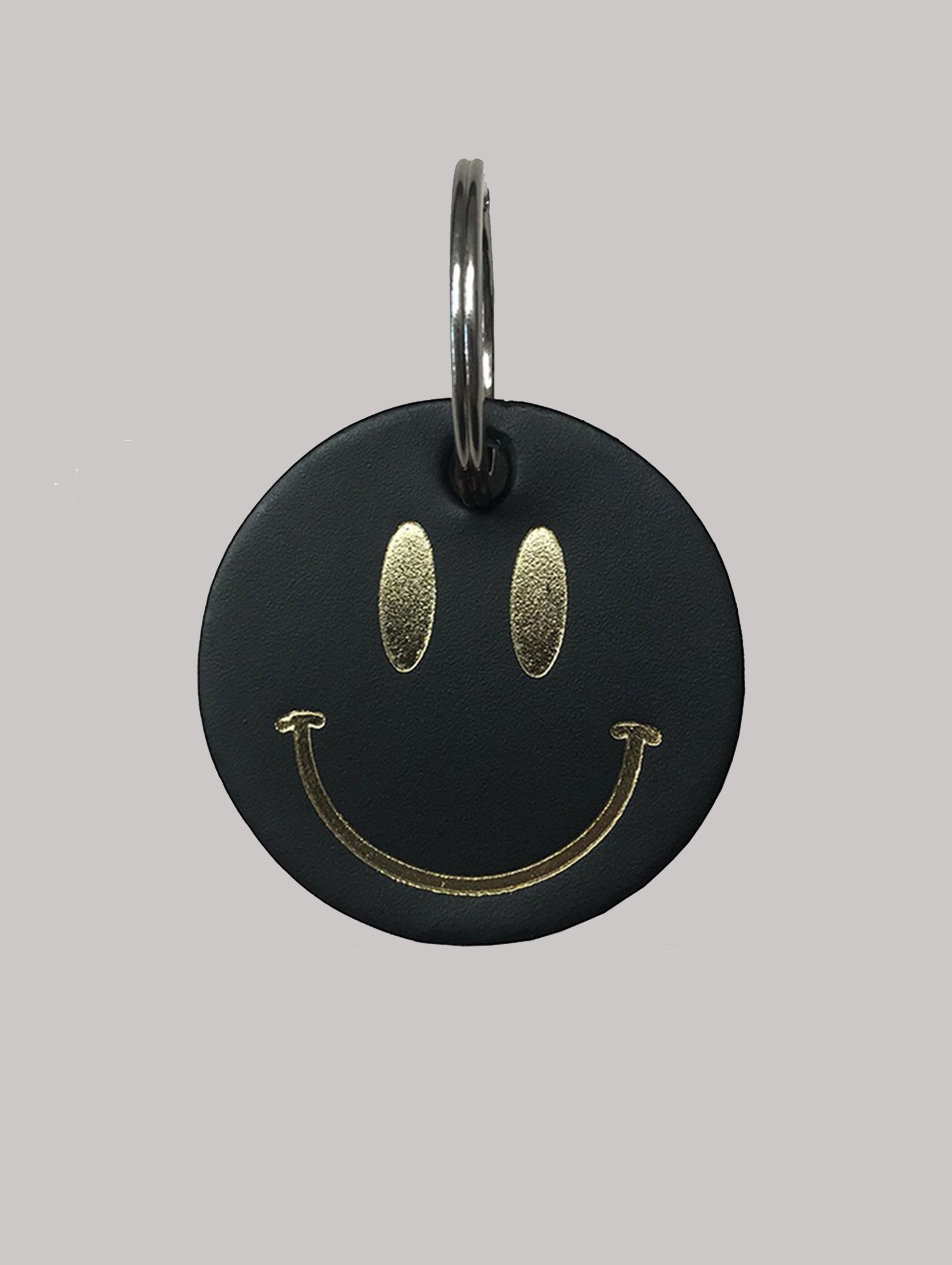 Smiley on dark leather keyring