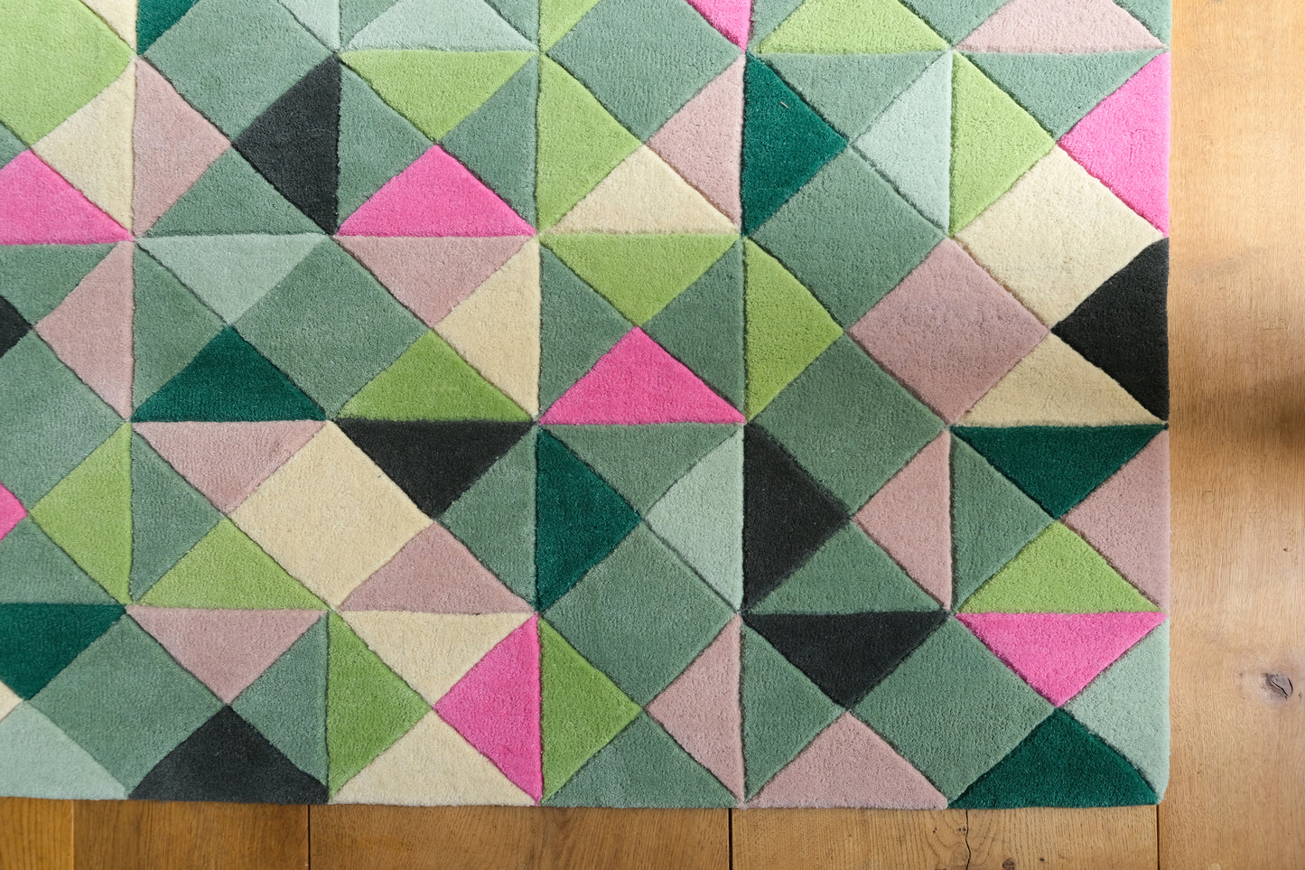 RANDOM PATTERN RUG GREENS – Dandy Star