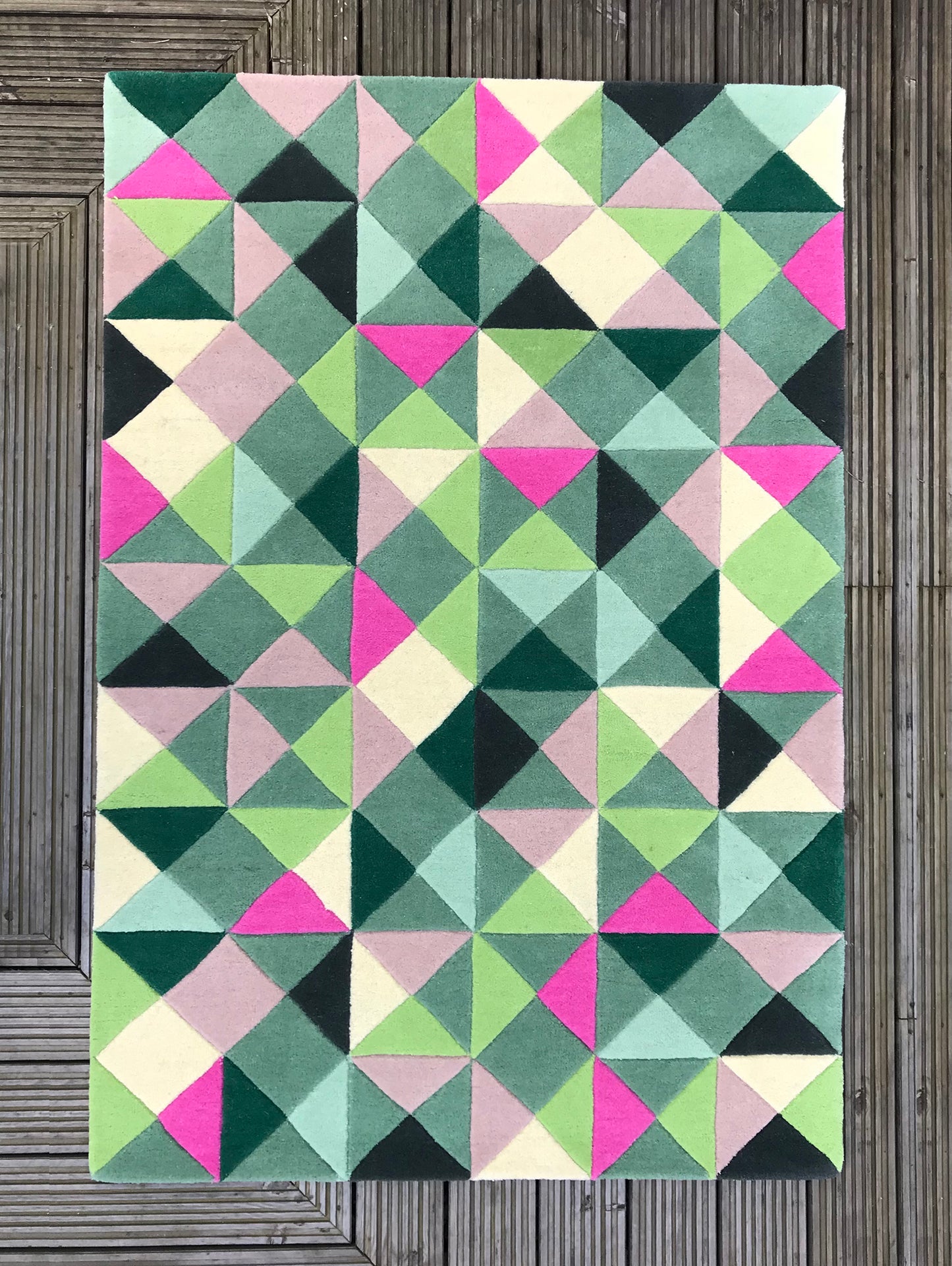 RANDOM PATTERN RUG GREENS – Dandy Star